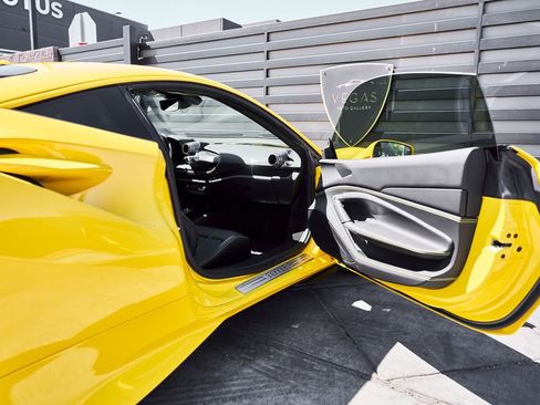 Used 2021 Ferrari F8 Tributo image 33