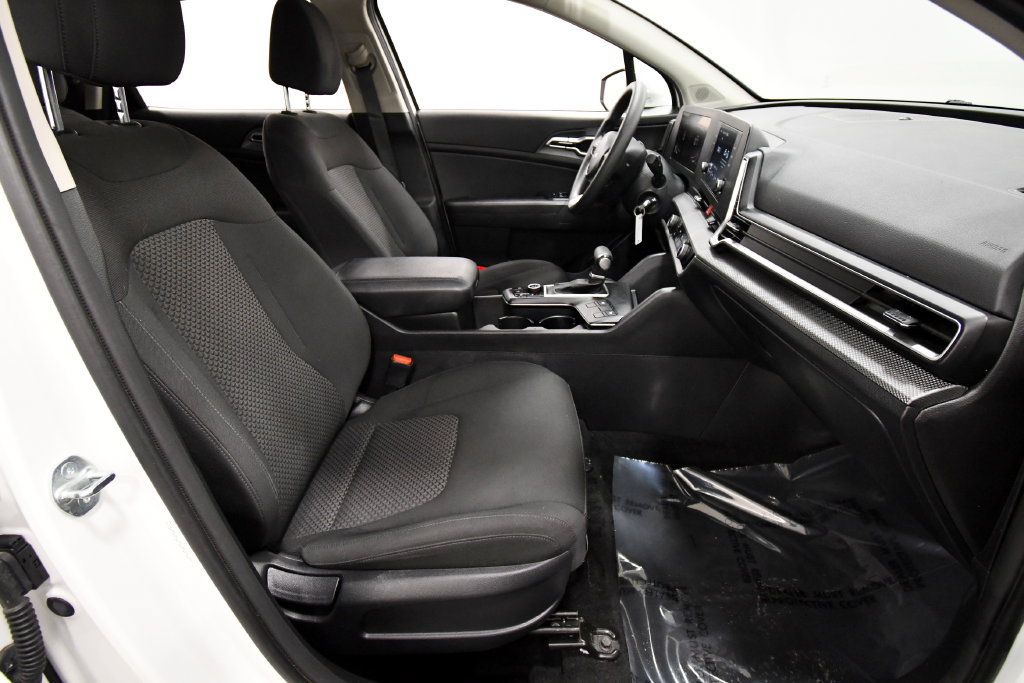 Certified 2023 Kia Sportage LX AWD/4WD image 18