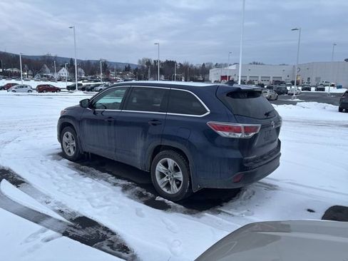 Used 2016 Toyota Highlander Limited image 3