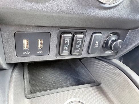Used 2025 Mitsubishi Outlander Sport LE AWD/4WD image 20