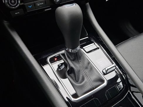 New 2026 Jeep Compass Latitude image 10