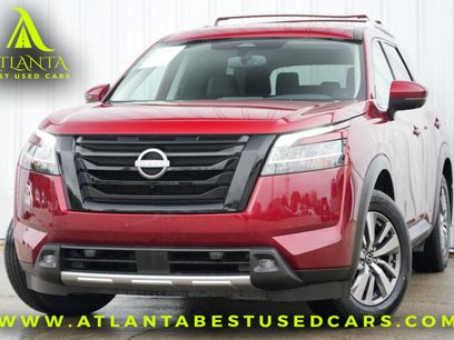 Used 2022 Nissan Pathfinder SL w/ Lighting Package (N92)