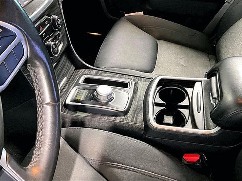 Used 2021 Chrysler 300 Touring w/ Sport Appearance Package RWD image 11