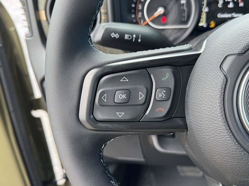 New 2026 Jeep Gladiator Willys AWD/4WD image 10