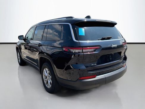 Used 2023 Jeep Grand Cherokee L Limited AWD/4WD image 6