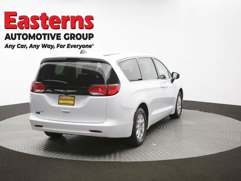 Used 2023 Chrysler Voyager LX FWD image 38