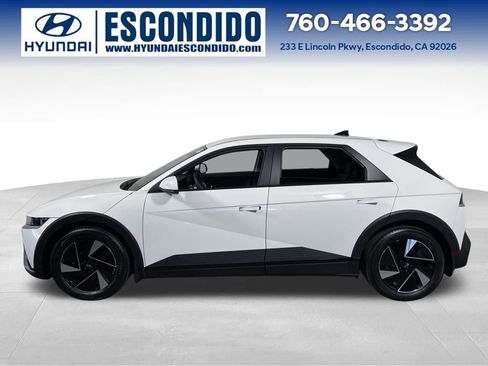 New 2026 Hyundai Ioniq 5 SEL image 2