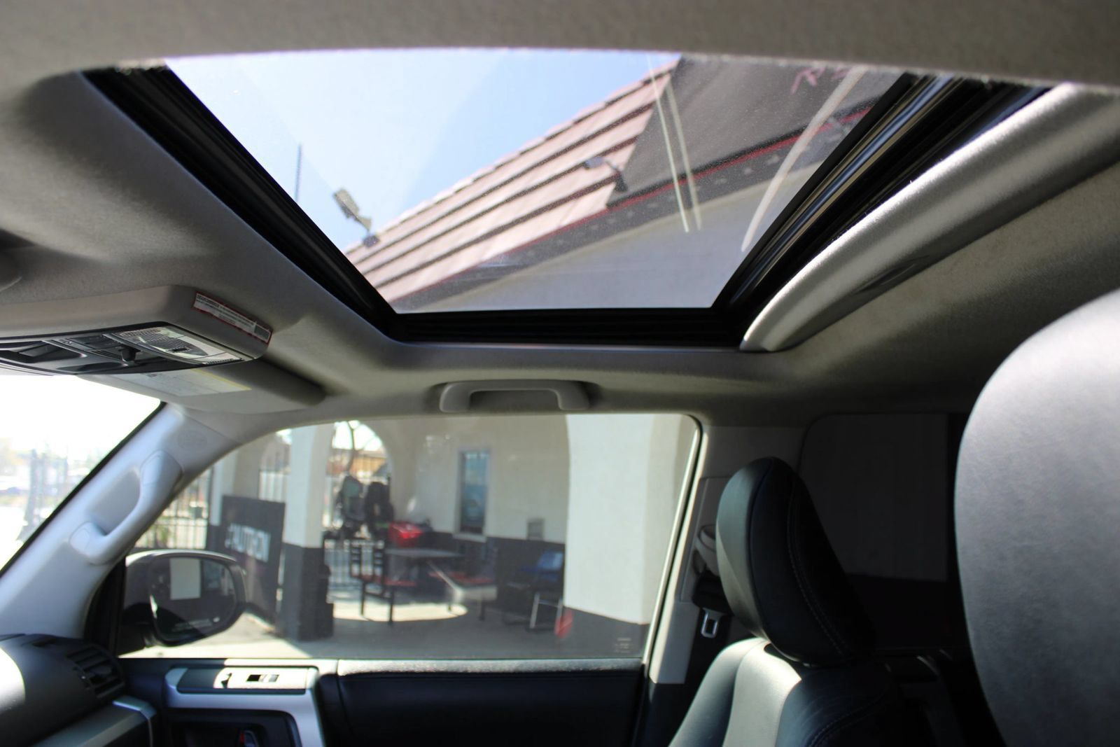 Used 2020 Toyota 4Runner SR5 Premium w/ Moonroof Package RWD image 7