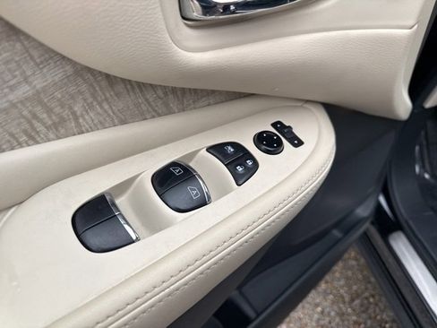 Used 2023 Nissan Murano SL image 16