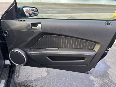 Used 2012 Ford Mustang Shelby GT500 w/ Electronics Pkg image 11