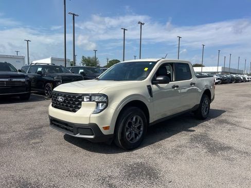 Used 2025 Ford Maverick XLT w/ Equipment Group 302A AWD/4WD image 7