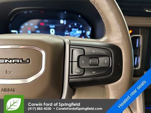 Used 2023 GMC Yukon Denali image 42