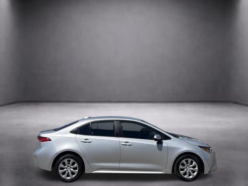 Used 2024 Toyota Corolla LE FWD image 3