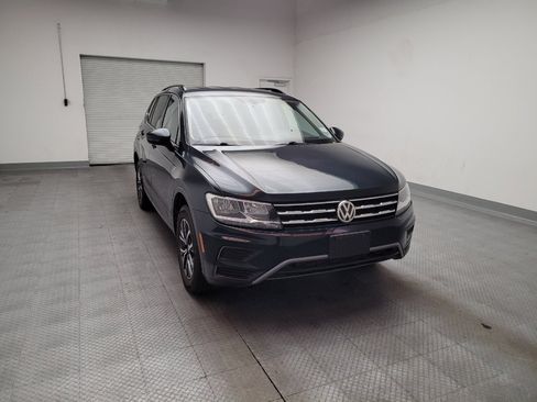 Used 2019 Volkswagen Tiguan SE AWD/4WD image 14
