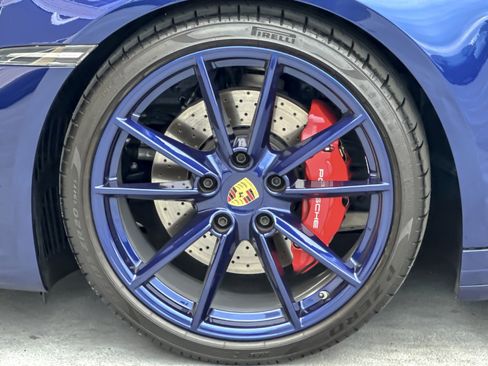 Used 2024 Porsche 911 Carrera 4S image 25