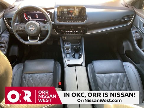 Used 2023 Nissan Rogue Platinum w/ Platinum Premium Package image 19