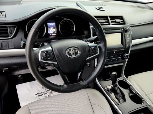 Certified 2017 Toyota Camry SE image 35