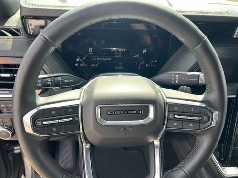 Certified 2025 GMC Yukon XL Denali image 13