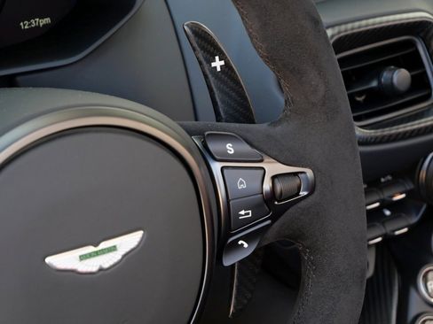 Used 2023 Aston Martin V12 Vantage Roadster image 19