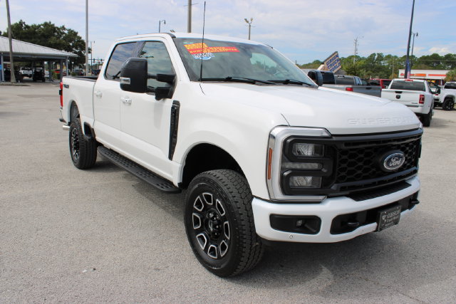 Used 2024 Ford F250 Lariat w/ Lariat Ultimate Package AWD/4WD image 16