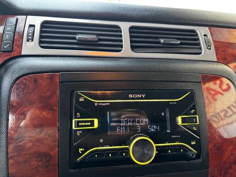 Used 2014 Chevrolet Tahoe LT image 29