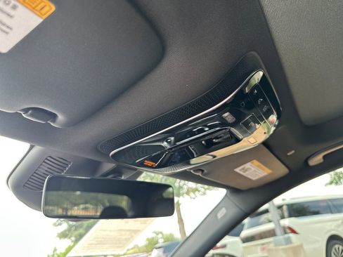 Used 2025 Mercedes-Benz C 300 Sedan image 24