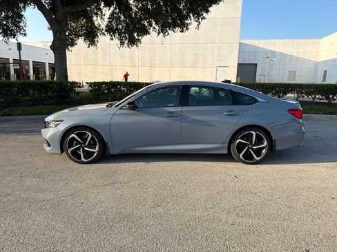 Used 2022 Honda Accord Sport image 2