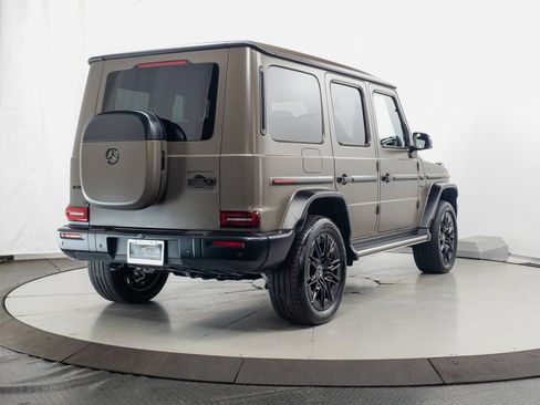 Used 2025 Mercedes-Benz G 580 w/ EQ Technology image 33