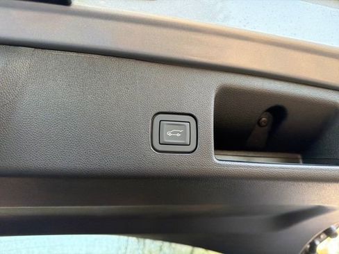 New 2026 Chevrolet Equinox EV RS image 12