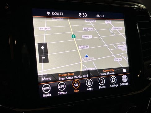 Certified 2022 Jeep Grand Cherokee Limited w/ Tech Group image 18