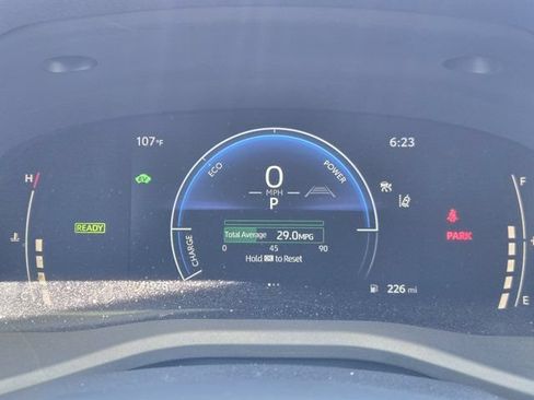 Used 2025 Toyota Camry SE FWD image 15