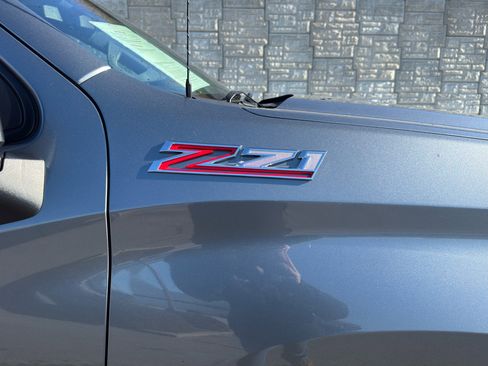 Used 2019 Chevrolet Silverado 1500 LT Trail Boss image 4