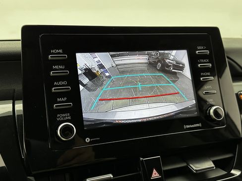 Used 2022 Toyota Camry SE image 21