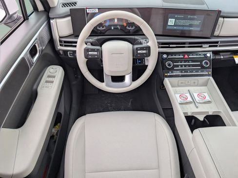 Used 2025 Hyundai Santa Fe SE AWD/4WD image 22