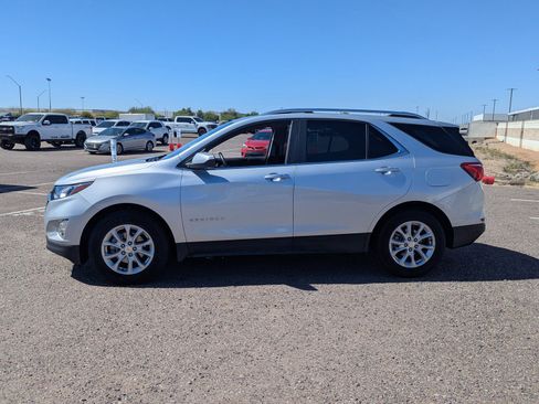 Certified 2021 Chevrolet Equinox LT image 2