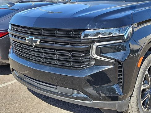 Used 2024 Chevrolet Tahoe RST w/ Sport Performance Package AWD/4WD image 2