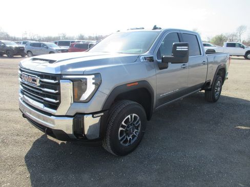 New 2026 GMC Sierra 2500 SLE w/ SLE Value Package; image 11
