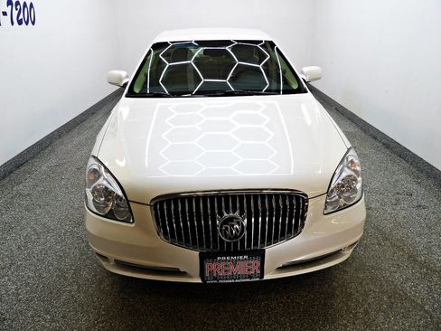 Used 2011 Buick Lucerne CX image 2