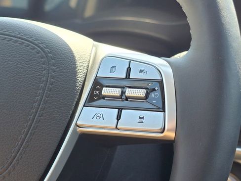 Certified 2025 Kia Telluride EX w/ EX Captain's Chair Package AWD/4WD image 29