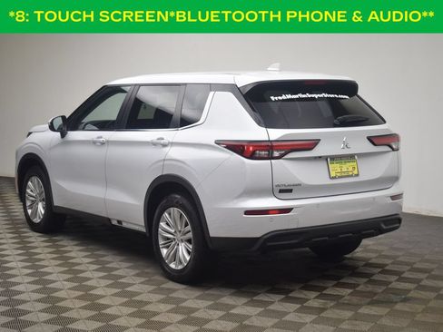 Used 2024 Mitsubishi Outlander ES FWD image 5