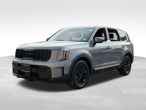 Used 2024 Kia Telluride LX AWD/4WD image 3