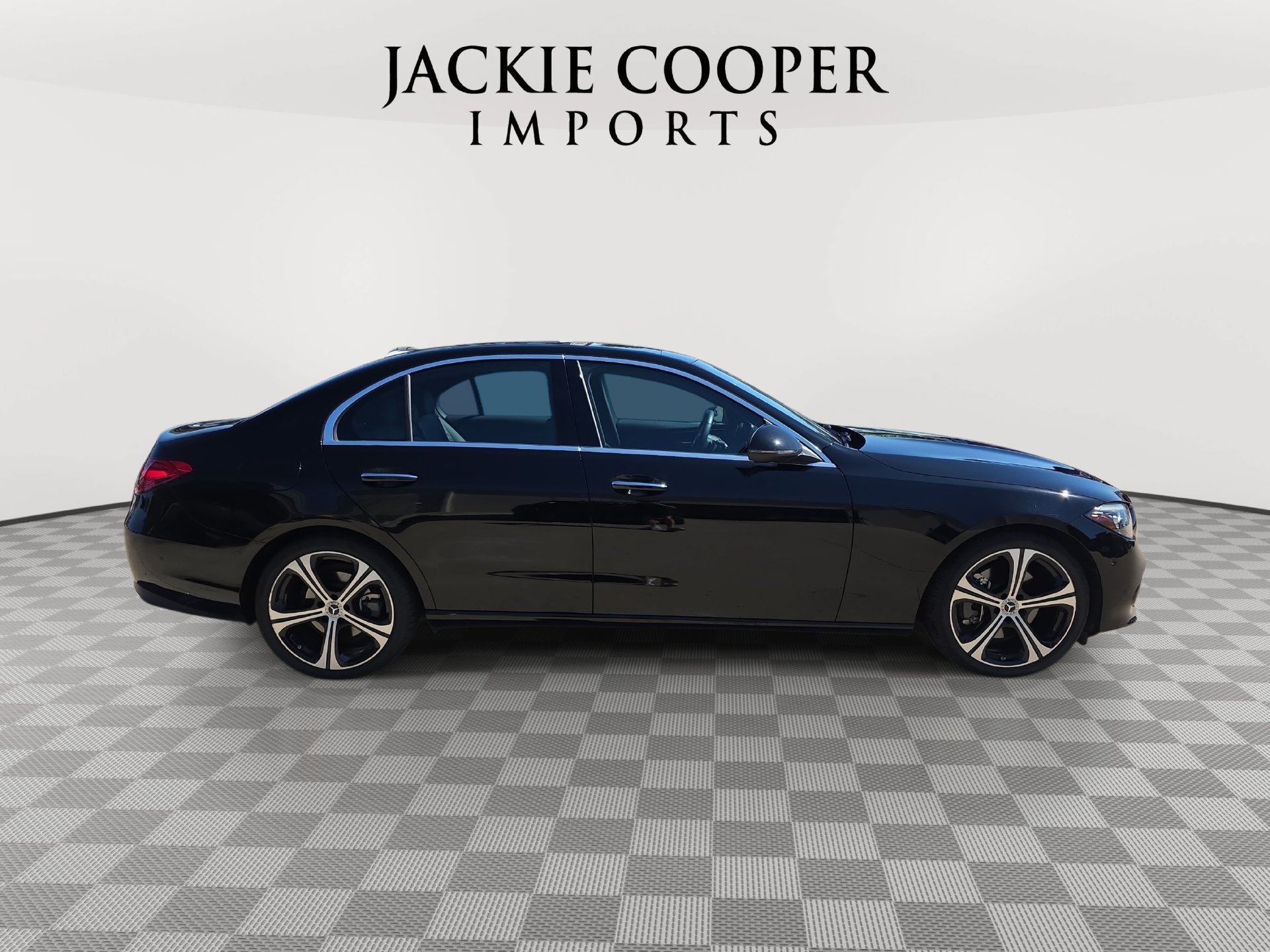 Certified 2025 Mercedes-Benz C 300 Sedan image 4