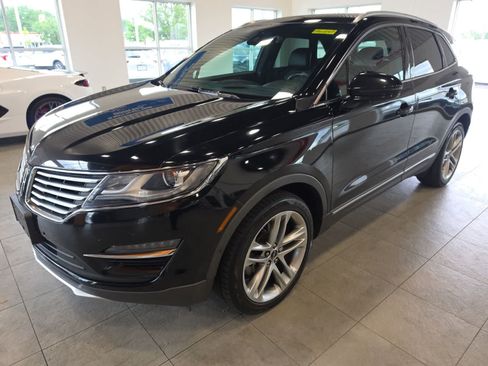 Used 2017 Lincoln MKC Reserve AWD/4WD image 1