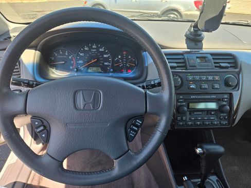 Used 2001 Honda Accord EX image 14
