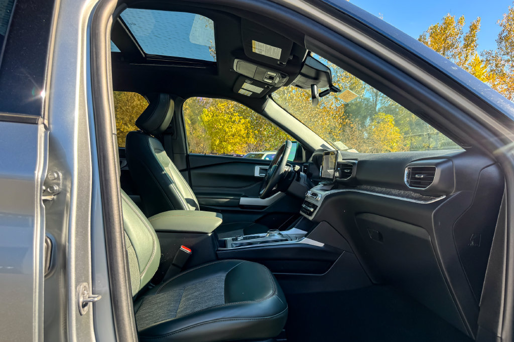 Certified 2024 Ford Explorer Timberline w/ Timberline Technology Package AWD/4WD image 11