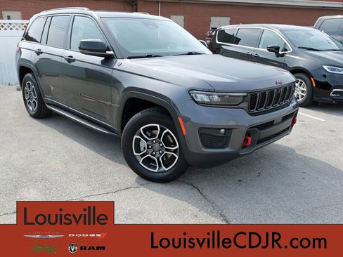 Used 2022 Jeep Grand Cherokee Trailhawk w/ ADV Protech Group II AWD/4WD image 1