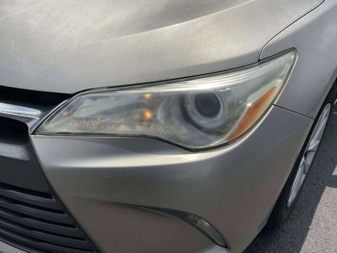 Used 2017 Toyota Camry LE FWD image 7