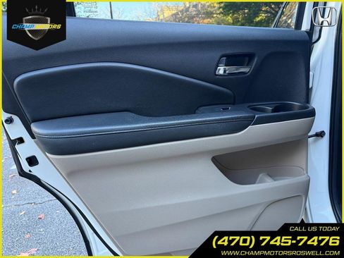 Used 2019 Honda Pilot LX image 14