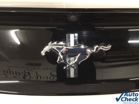 Used 2017 Ford Mustang Convertible image 24