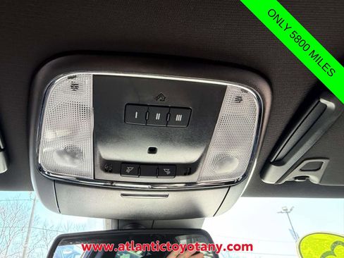 Used 2023 Dodge Charger Scat Pack image 32